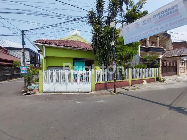 image RUMAH MURAH HOOK DI MENTENG DALAM JAKARTA SELATAN (1)