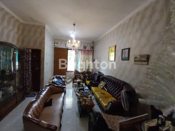 image RUMAH MURAH HOOK DI MENTENG DALAM JAKARTA SELATAN (3)