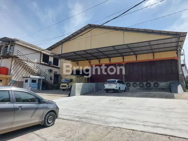 GUDANG SANGAT LUAS DIJUAL DI JALAN SURYANATA