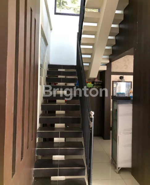 image RUMAH KERTAJAYA INDAH SURABAYA (3)