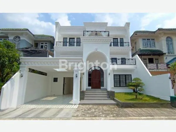 image RUMAH MEWAH DENGAN KOLAM RENANG  (1)