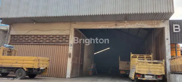 image GUDANG LUAS POROS JALAN SOEKARNO HATTA LOKASI TENGAH KOTA  MALANG (4)