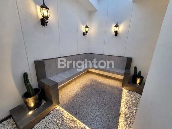 image RUMAH DESIGN MEWAH DAN MODERN 2 LT DI KERTAJAYA INDAH SURABAYA DEKAT GALAXI MALL, MERR, TEMPAT KULINER, HOTEL SWISS BELL (6)