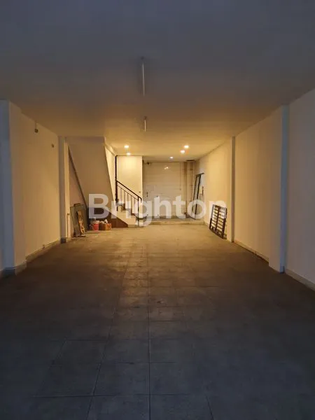 image RUMAH DI TAMAN RATU JAKARTA BARAT (2)