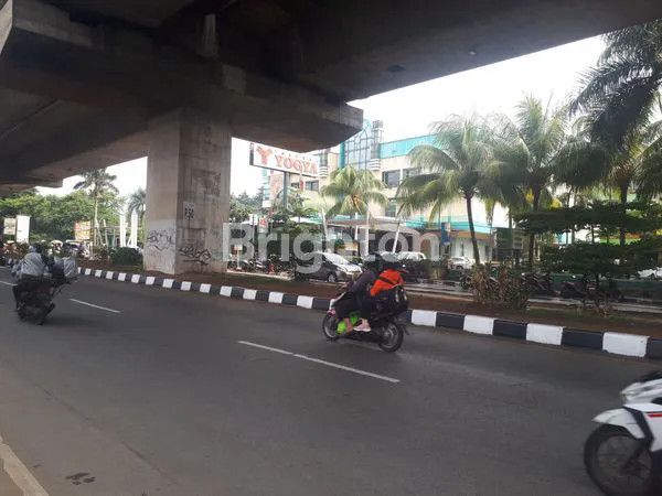 image TANAH STRATEGIS DI DEPAN TOSERBA YOGYA JL. SOLEH ISKANDAR (2)