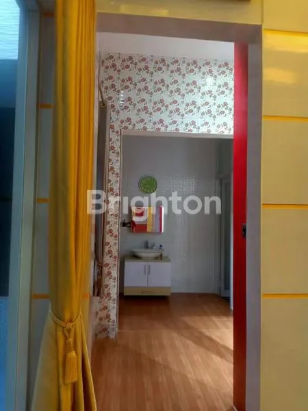 image RUMAH VIKAMAS 2 1/2 TINGKAT, FULL FURNISH DAN RAPIH (6)