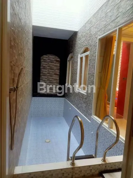 image RUMAH VIKAMAS 2 1/2 TINGKAT, FULL FURNISH DAN RAPIH (8)