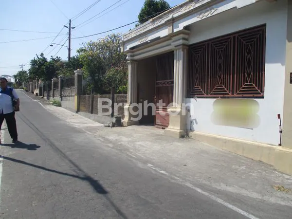 image RUMAH HOOK  1 LANTAI DI NGRINGO JATEN KARANGANYAR (2)