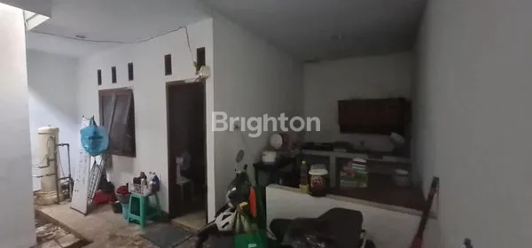 image RUMAH SIAP HUNI LOKASI PINGGIR JALAN DI DUTA HARAPAN BEKASI JAWA BARAT (7)