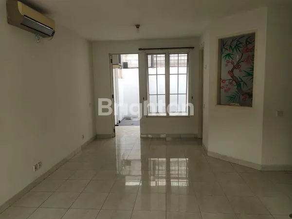 image RUMAH SIAP HUNI DI JL MENTAWAI LKU (2)