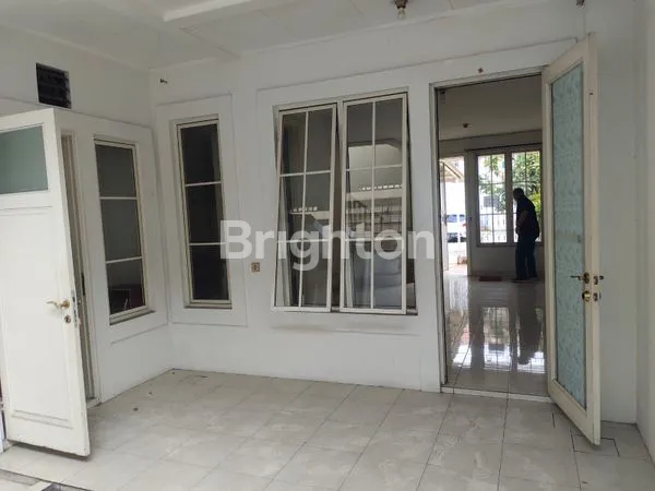 image RUMAH SIAP HUNI DI JL MENTAWAI LKU (4)