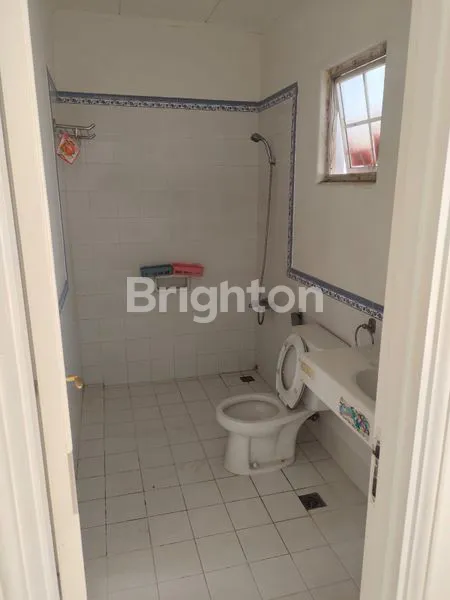 image RUMAH SIAP HUNI DI JL MENTAWAI LKU (8)