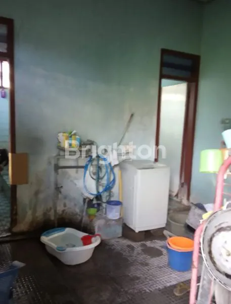 image RUMAH LAMA HALAMAN LUAS STRATEGIS NOL JALAN NASIONAL (5)