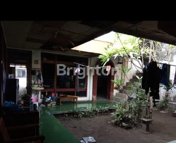 image RUMAH LAMA HALAMAN LUAS STRATEGIS NOL JALAN NASIONAL (4)