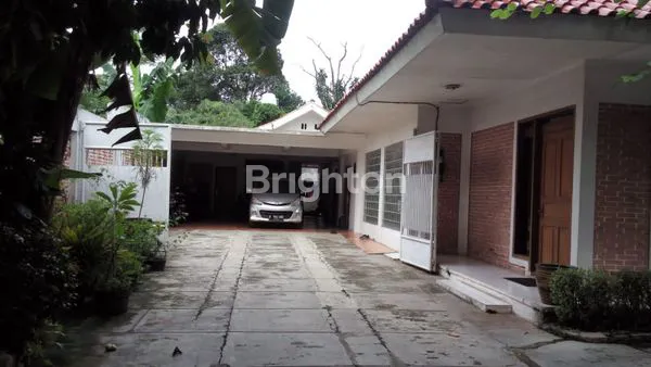 image RUMAH ASRI NYAMAN DENGAN SWIMMING POOL CIPETE, CILANDAK JAKARTA SELATAN (6)