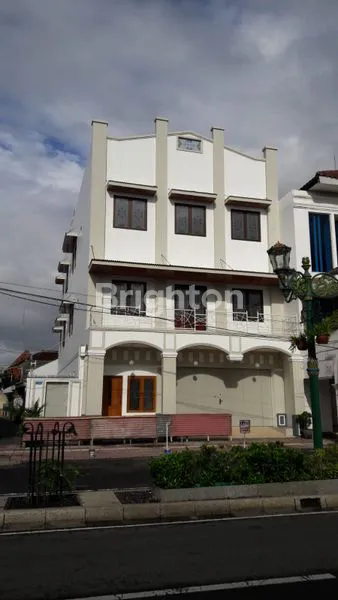 image RUKO 2 LANTAI DI JALAN MARGO UTOMO (1)