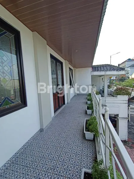 image RUKO 2 LANTAI DI JALAN MARGO UTOMO (7)