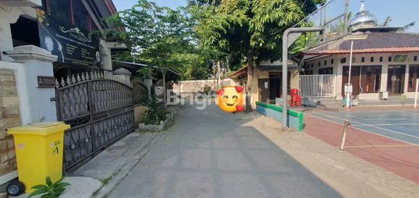 image RUMAH CANTIK POSISI HOOK DI BINTARA BEKASI JAWA BARAT (2)