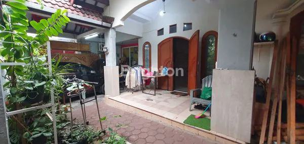 image RUMAH CANTIK POSISI HOOK DI BINTARA BEKASI JAWA BARAT (4)