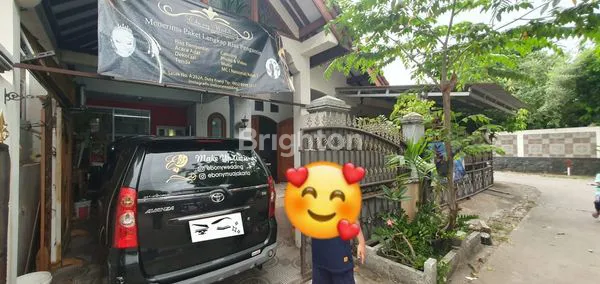 image RUMAH CANTIK POSISI HOOK DI BINTARA BEKASI JAWA BARAT (5)