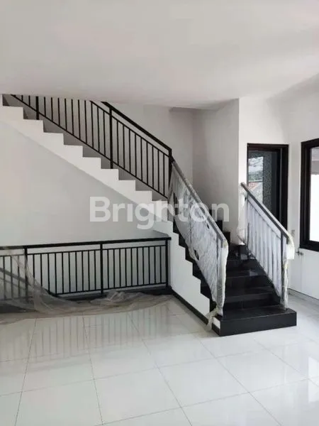 image RUKO 3 LANTAI KONDISI BARU DI KALIBOKOR SELATAN, GUBENG (4)