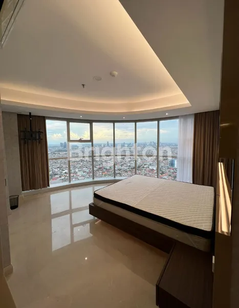 image FULL FURNISH BRAND NEW UNIT APARTMENT ONE ICON MEWAH DAN MURAH. AKSES KEMANAPUN MUDAH DAN SERBA ADA DIPUSAT KOTA SURABAYA (4)