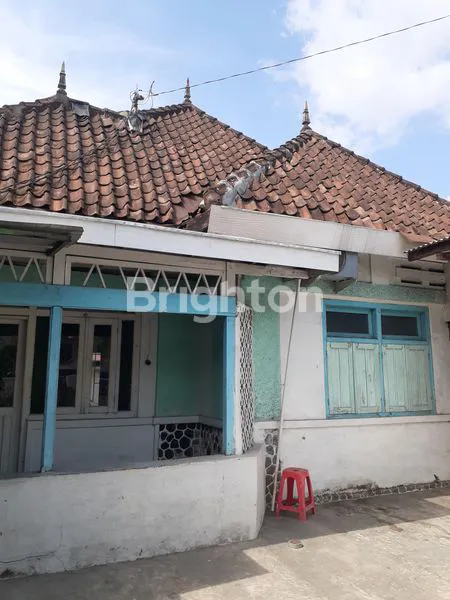 image MANGKUBUMEN - RUMAH KANTOR SANGAT TERAWAT SIAP PAKAI LOKASI STRATEGIS DI TENGAH KOTA (1)