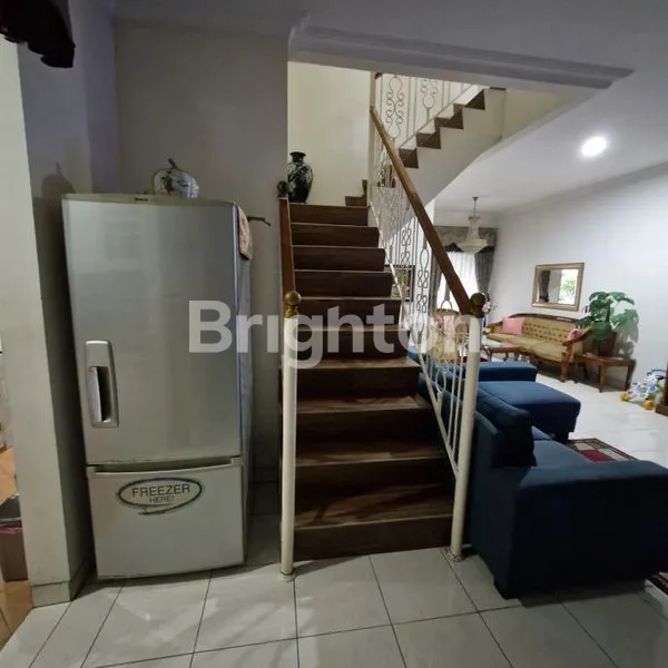 image RUMAH CANTIK SIAP HUNI DI CLUSTER VANDA PALEM SEMI (8)