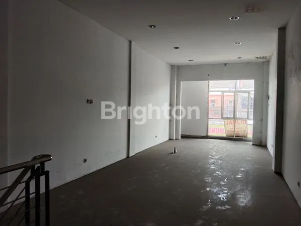 image RUKO 3 LANTAI, PUSAT PERDAGANGAN GODEAN. SELANGKAH TUGU MALIOBORO (4)