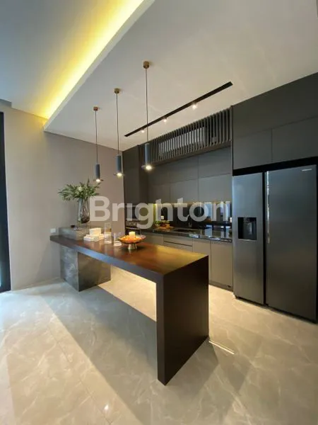 image RUMAH MEWAH ELEGANT ROOFTOP PATIO (4)