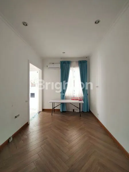 image RUMAH BARU DI GRAHA FAMILI, KAWASAN HUNIAN TERBAIK DAN PREMIUM DI SURABAYA BARAT (4)