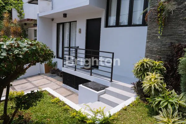 image RUMAH DI SETIABUDI BANDUNG POTENSI CUAAAN FULLY FURNISHED (8)