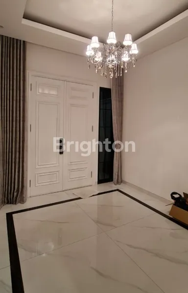 image RUMAH AMERICAN STYLE FULL FURNISH DI CITRALAND DEKAT GWALK DAN PAKUWON MALL (2)