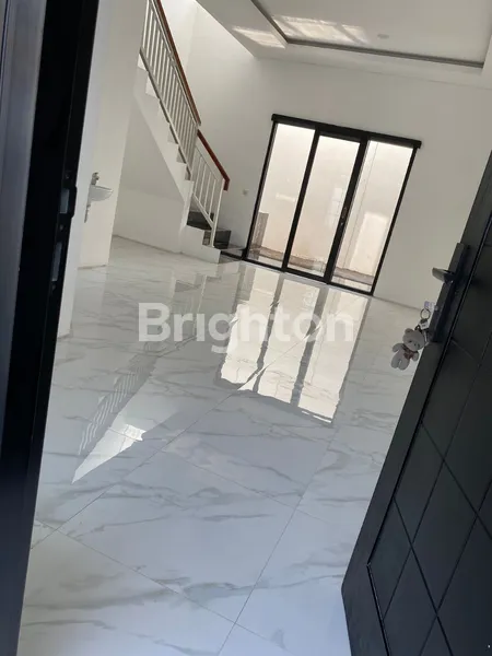 image RUMAH BARU 2LANTAI MINIMALIS MODERN MURAH DI RUNGKUT ASRI (3)