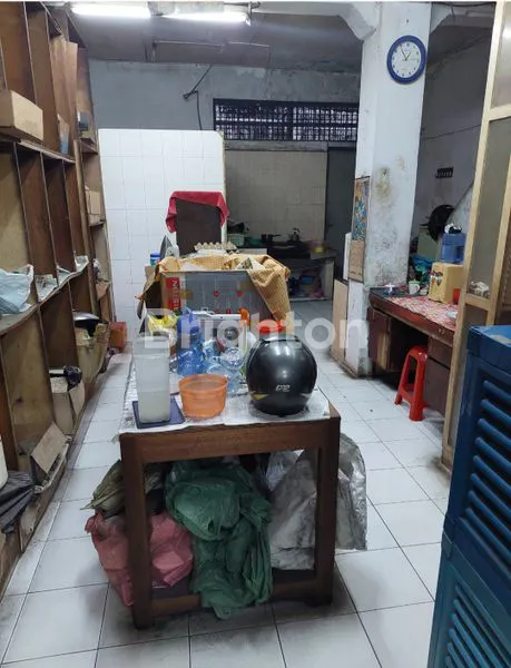 image RUKO 2 1/2 TINGKAT STRATEGIS DI PUSAT KOTA PERDANGANGAN (4)