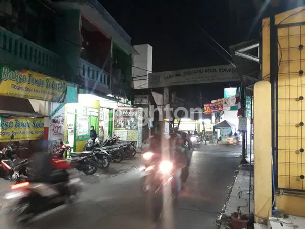 image RUMAH KOST DAN TOKO PINGGIR JALAN JURANG MANGU PONDOK AREN TANGERANG SELATAN (8)