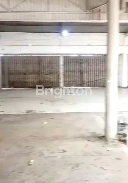 image AREA USAHA LEBAR 28 METER COCOK UNTUK CAFE, SHOWROOM KANTORAN DI TENGAH KOTA KEDIRI (6)