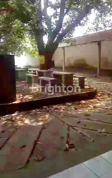 image AREA USAHA LEBAR 28 METER COCOK UNTUK CAFE, SHOWROOM KANTORAN DI TENGAH KOTA KEDIRI (7)