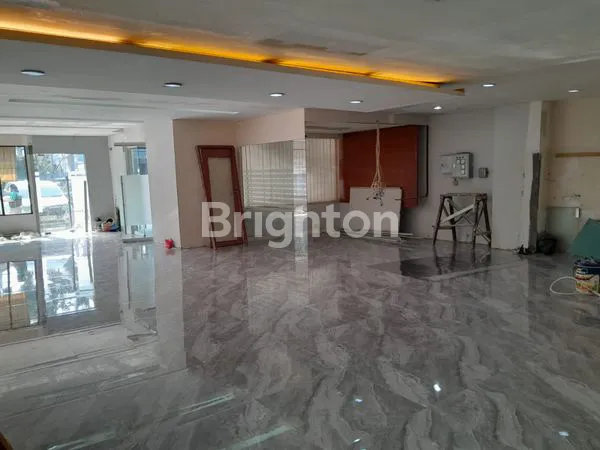 image RUKO CIDENG TIMUR LANTAI DASAR 12M X 15M, SPACE OFFICE COCOK UNTUK BANK DAN KANTOR, BARU RENOVASI (7)