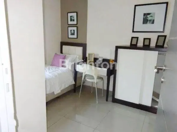 image SUKOLILO DIAN REGENCY FULL FURNITURE SIAP HUNI 2 DEKAT ITS, PAKUWON CITY  (3)