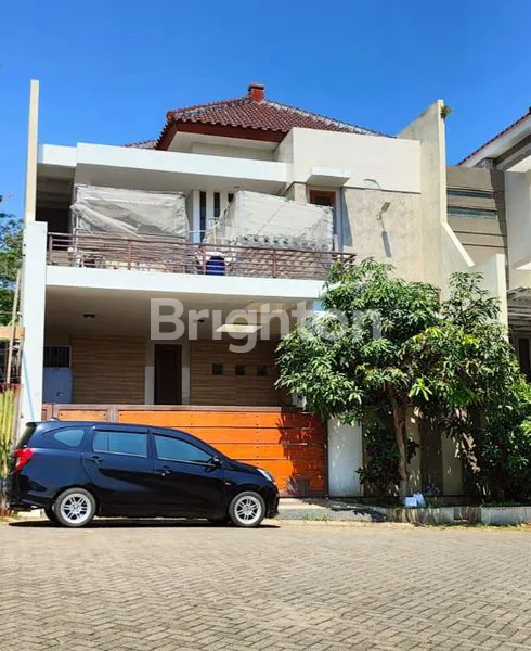 RUMAH BAGUS 2 LANTAI DI VILLA PUNCAK TIDAR, MALANG