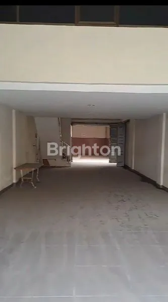 image RUKO 4 LANTAI TERLETAK DIPINGGIR JALAN EX KANTOR SHOW ROOM MOBIL (2)