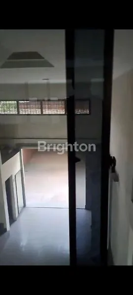 image RUKO 4 LANTAI TERLETAK DIPINGGIR JALAN EX KANTOR SHOW ROOM MOBIL (4)