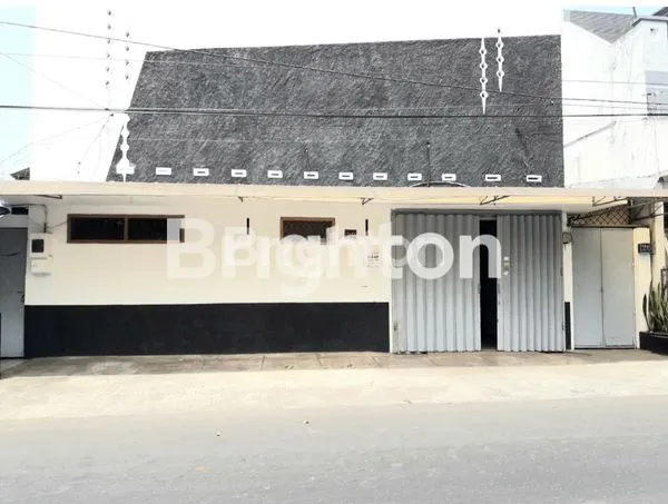 image RUMAH TENGAH KOTA MALANG SELANGKAH KE PASAR BESAR PECINAN (3)