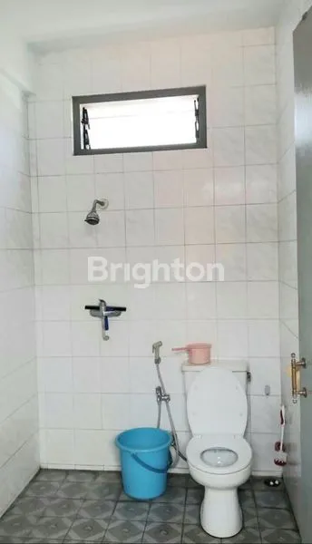 image RUMAH TENGAH KOTA MALANG SELANGKAH KE PASAR BESAR PECINAN (5)