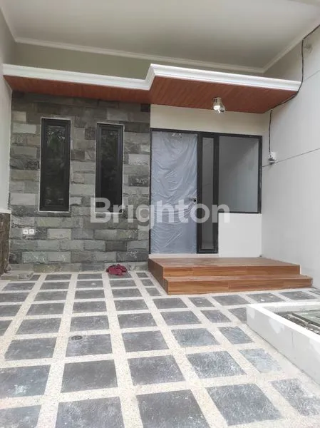 image RUMAH MINIMALIS BARU GRESS DI PERUMAHAN MULYOSARI DEKAT KAMPUS ITS (4)