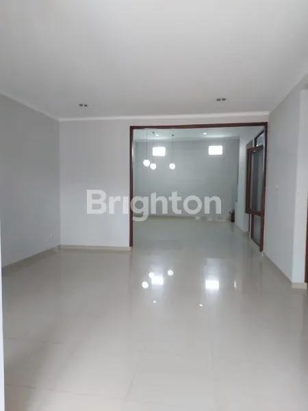 image RUMAH CANTIK TERAWAT 2 LANTAI DI CHERRY FIELD DEKAT DENGAN UNIVERSITAS TELKOM (8)