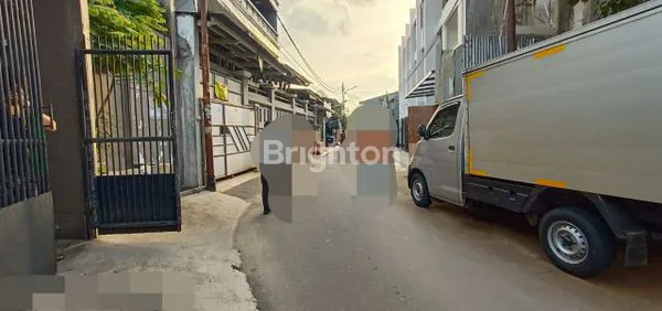 image RUMAH USAHA CATERING KEDOYA JAKARTA BARAT (3)