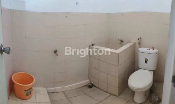 image RUMAH CANTIK SIAP HUNI 2 LANTAI TANAH BARU (6)