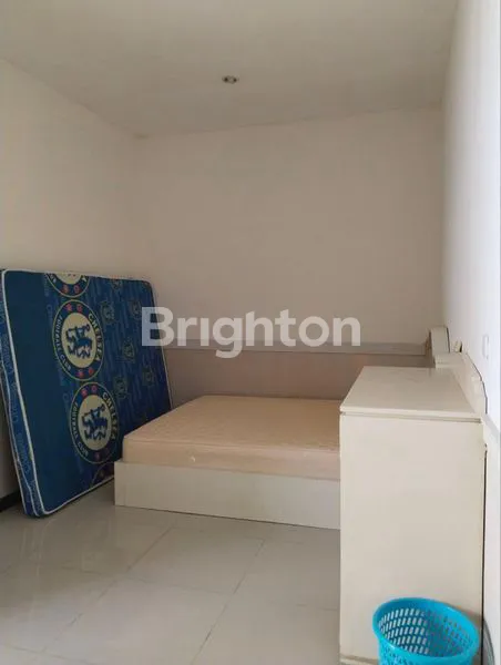 image RUMAH SELANGKAH KENJERAN MINIMALIS FULL FURNISH SIAP HUNI TERMURAH DEKAT PAKUWON CITY ITS UNAIR (4)